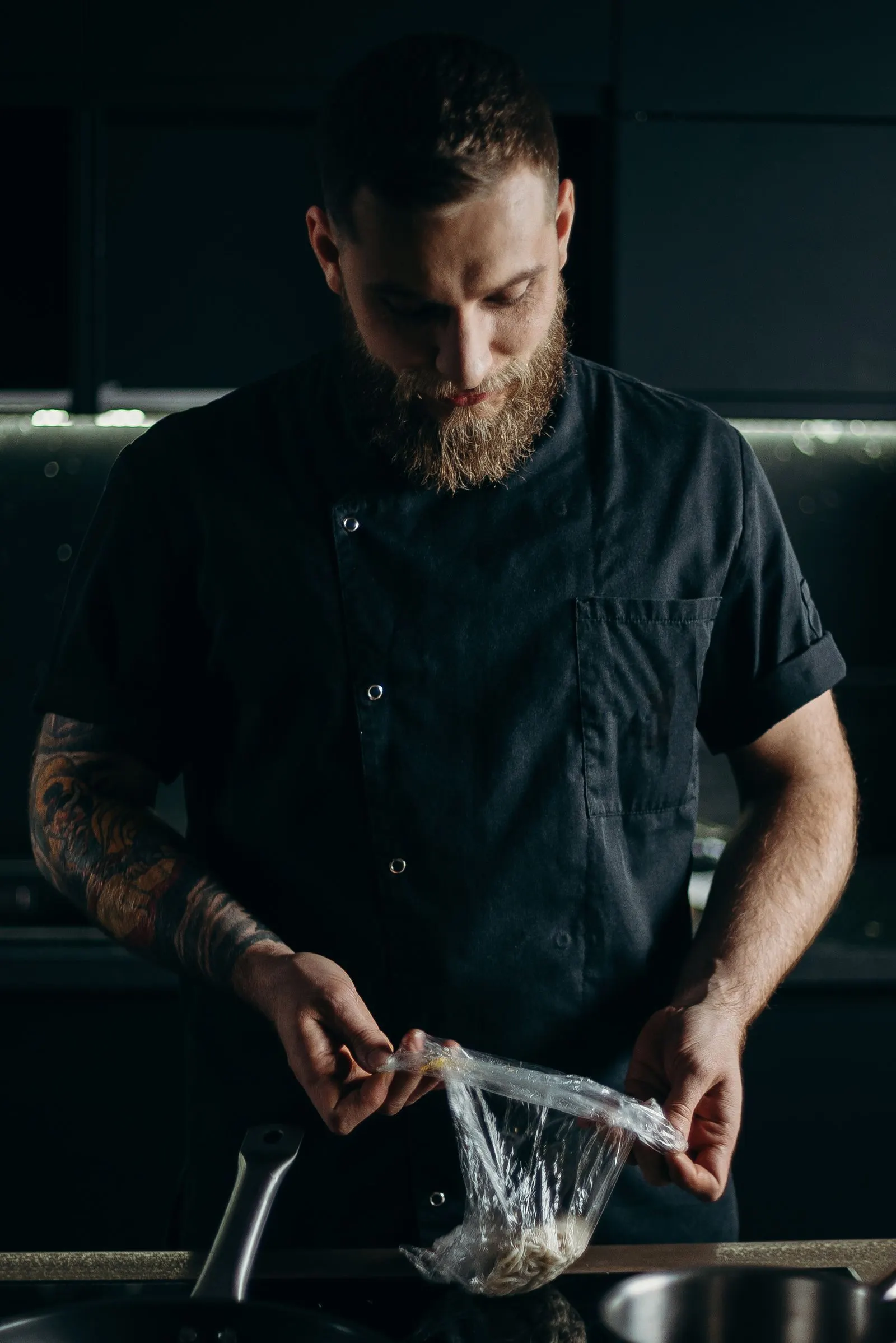 Küchenchef Jan Lindner in der Küche des Lindenwehr